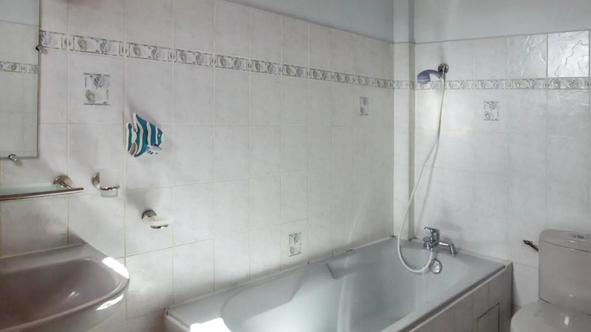 Villa De Charme A Sainte-Luce Avec Piscine Et Jacuzzi